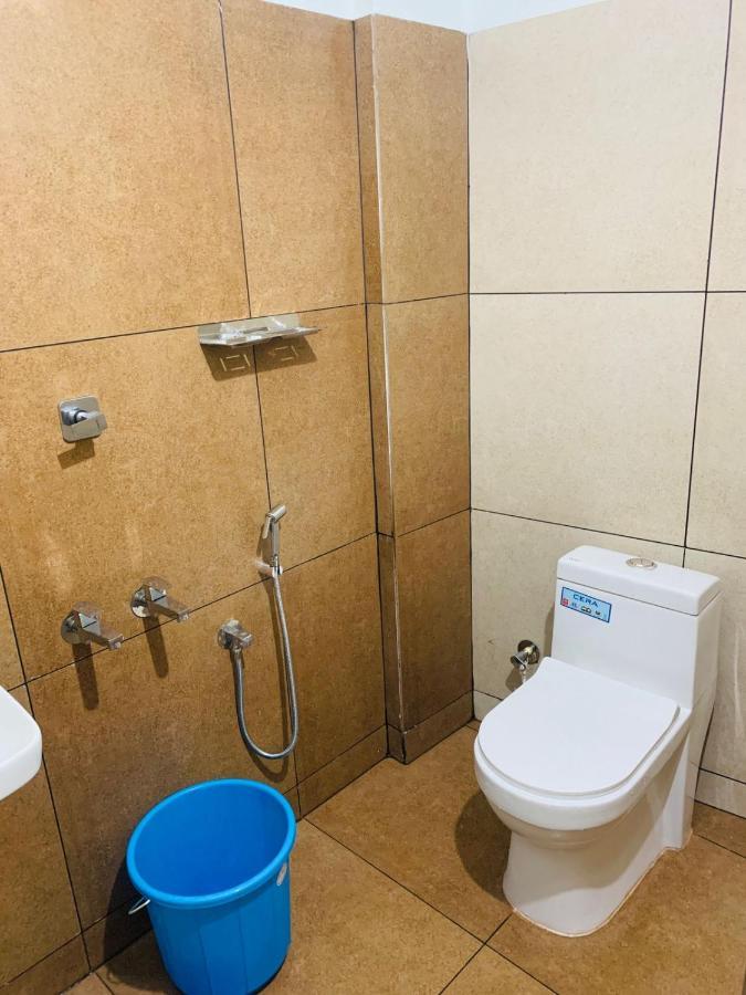 Apsara Residency Otel Perintalmanna Dış mekan fotoğraf