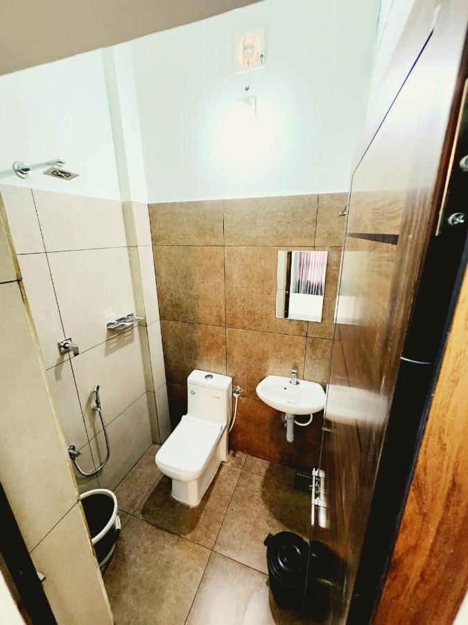 Apsara Residency Otel Perintalmanna Dış mekan fotoğraf